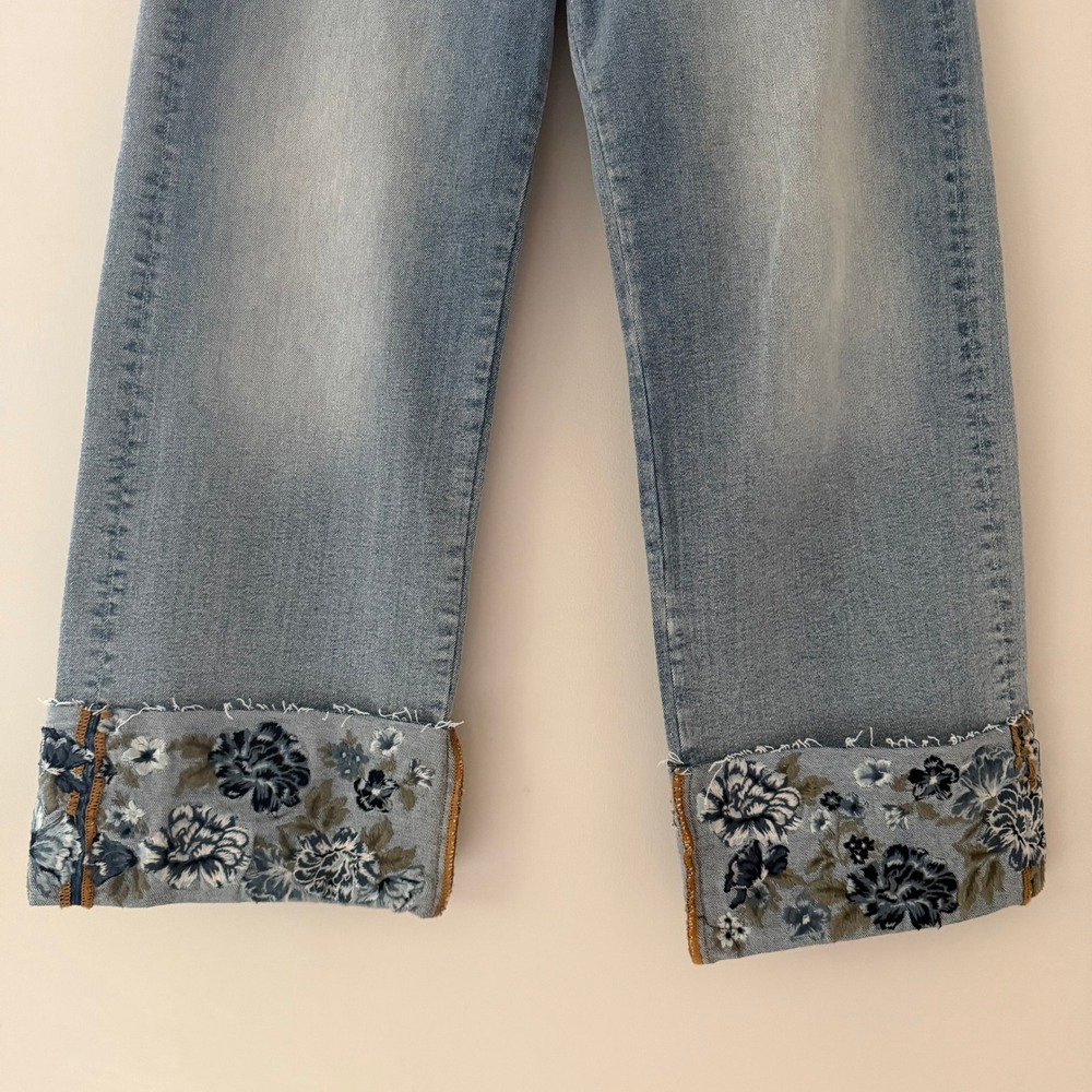 Driftwood Charlee Floral Embroidered Wide Leg Jeans Light Wash Blue Size 30 - Picture 2 of 8
